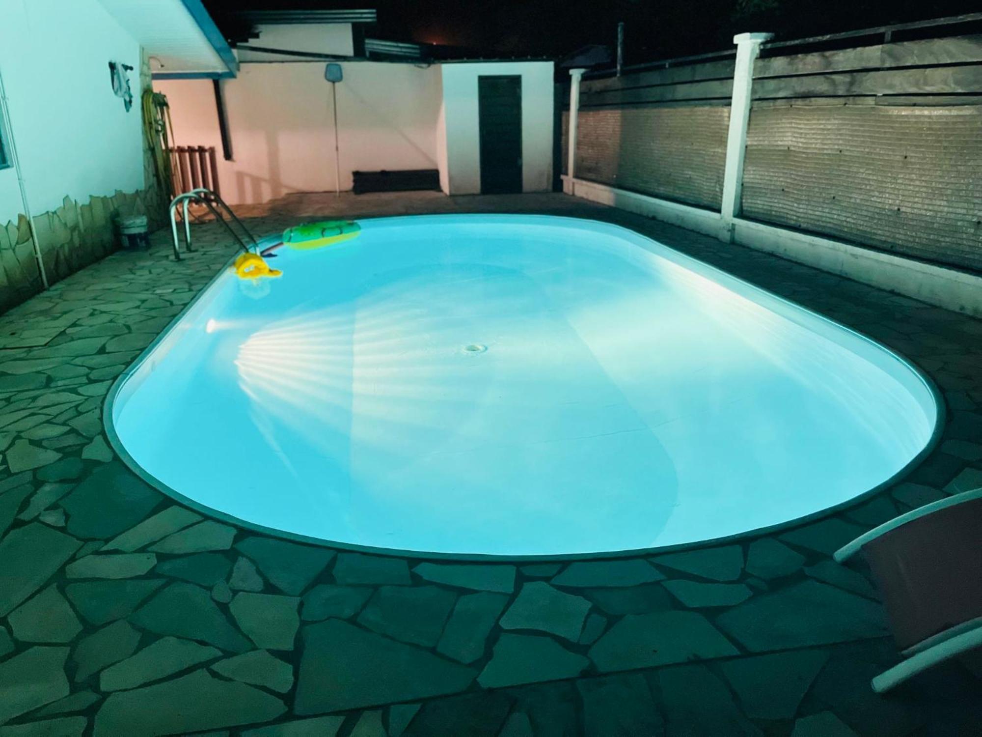 Sermie T2 Climatise Avec Piscine Куру Экстерьер фото
